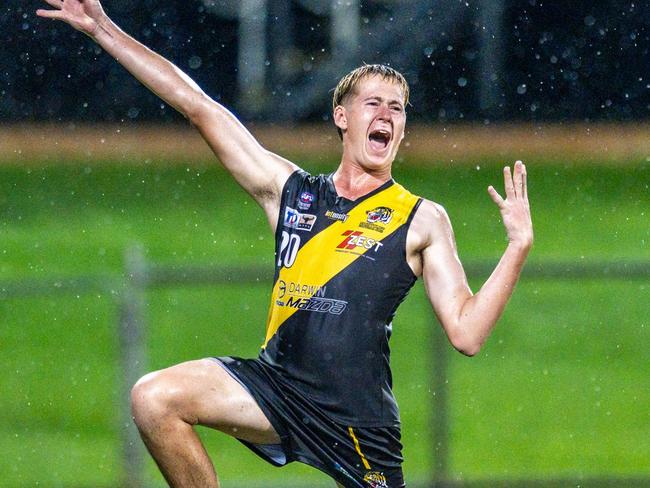 Stanley Cox for the Nightcliff Tigers in the 2024-25 NTFL qualifying final against the Tiwi Bombers. Picture: Patch Clapp / AFLNT Media