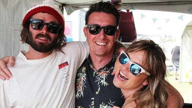 Angus Stone (l to r), Tim Manton and Julia Stone at Coachella 2015.