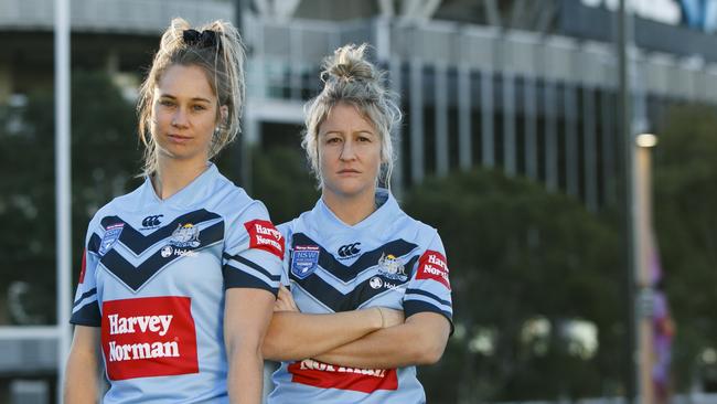 Blues stars Kezie Apps and Talisha Quinn. (Tim Pascoe)