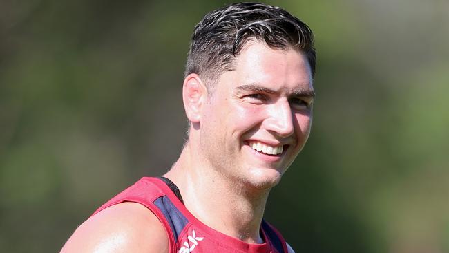 QLD Reds training at Ballymore. Rob Simmons.  Pic Jono Searle.