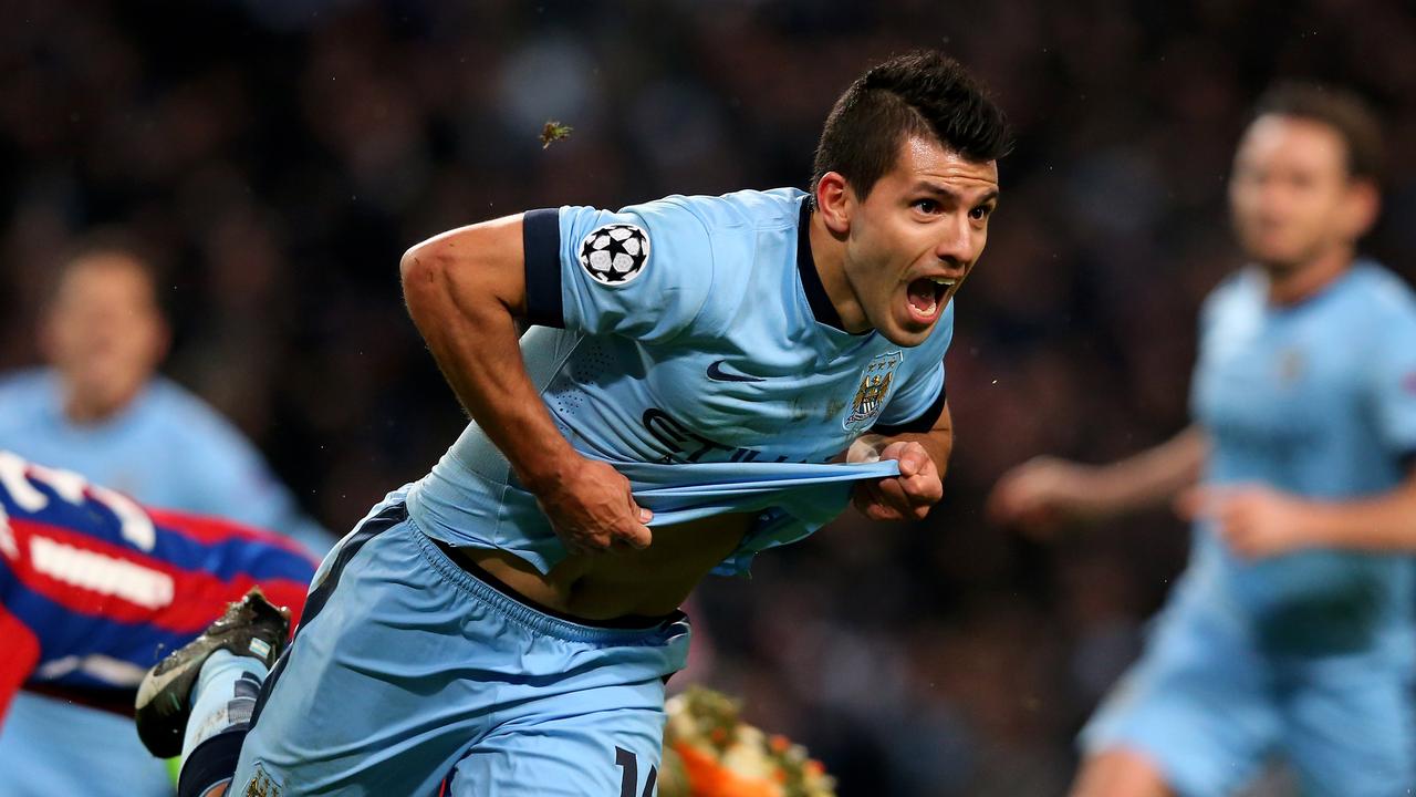 MANCHESTER, ENGLAND - NOVEMBER 25: Sergio Aguero of Manchester City celebrates after scoring his team's third and matchwinning goal during the UEFA Champions League Group E match between Manchester City and FC Bayern Muenchen at the Etihad Stadium on November 25, 2014 in Manchester, United Kingdom. (Photo by Alex Livesey/Getty Images)