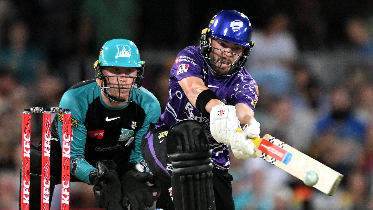 Hurricanes fire as Heat’s Test spinner suffers injury