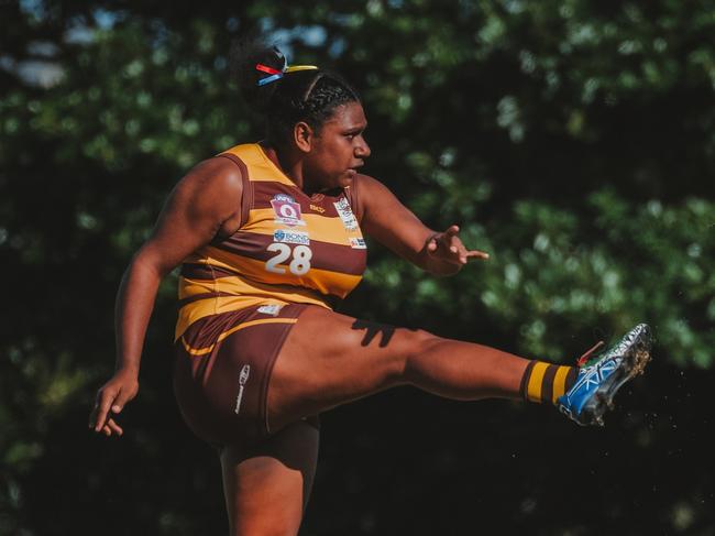 Aspley Hornets QAFLW star Kitara Waller in action. Picture: Clyde Scorgie/Brooke Sleep Media