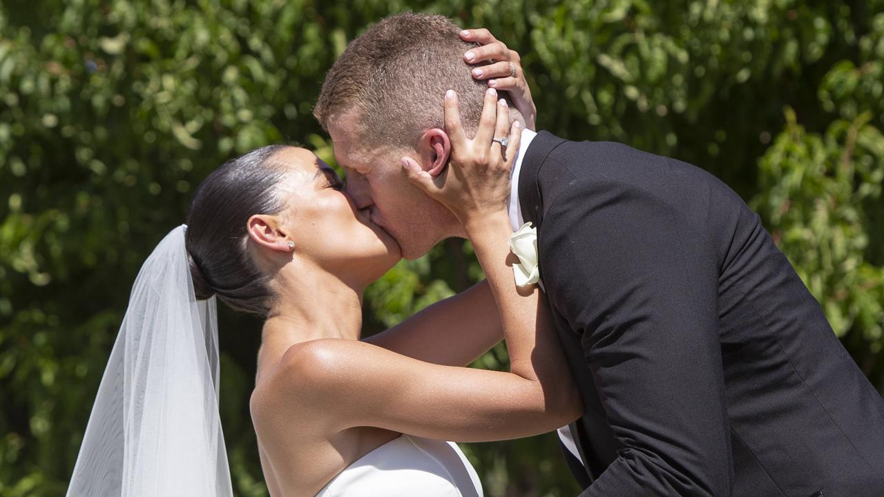 ‘Best day of our lives’: Crows big man seals it with a kiss