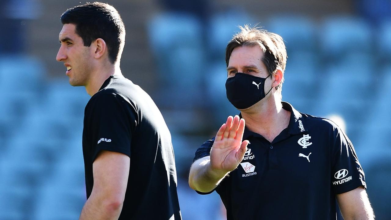 David Teague talks to Jacob Weitering before the Blues’ loss to Port Adelaide.