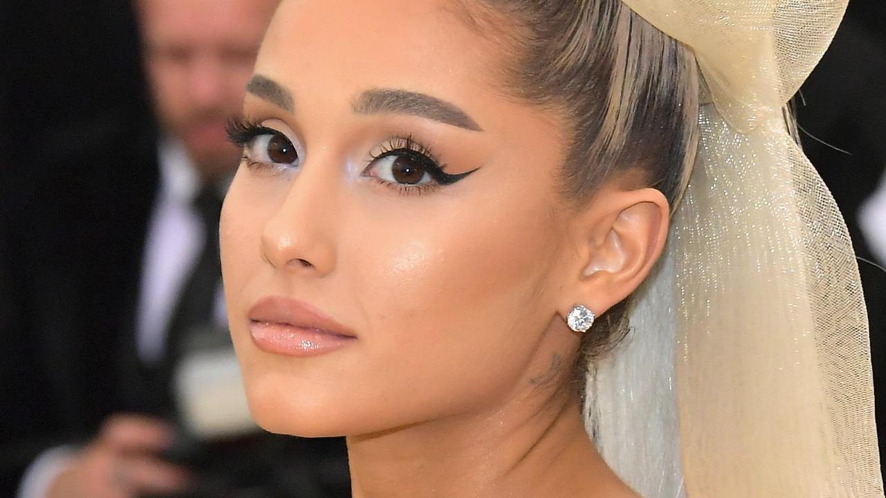 Ariana Grande Steps Out After Releasing New Album 'Sweetener