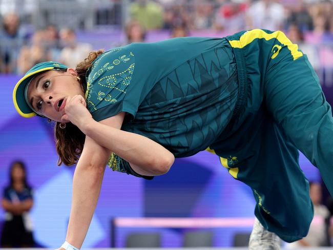 PARIS, FRANCE - AUGUST 09: B-Girl Raygun of Team Australia  competes during the B-Girls Round Robin - Group B on day fourteen of the Olympic Games Paris 2024 at Place de la Concorde on August 09, 2024 in Paris, France. (Photo by Elsa/Getty Images)