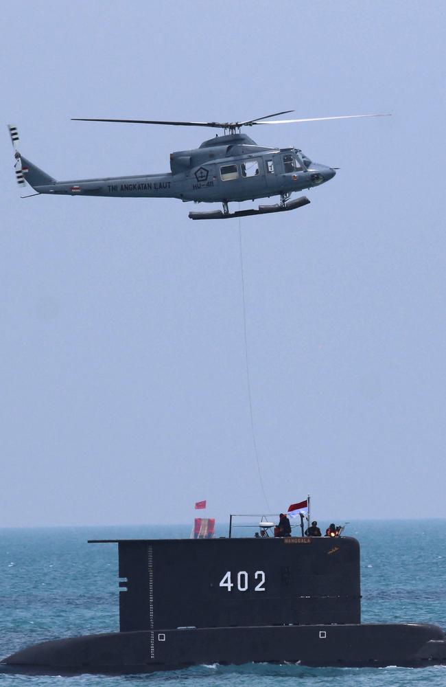 The Indonesian Cakra submarine KRI Nanggala sailing out from the port in Cilegon, Banten in 2017. Picture: Indonesia Military / AFP