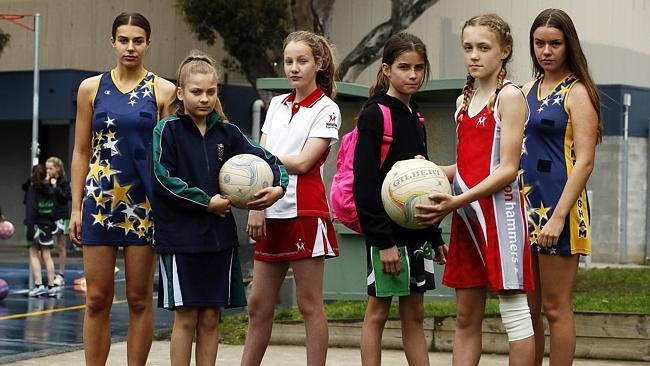 Liberal MPs meet Bayside netballers and back our Grass Ceiling campaign