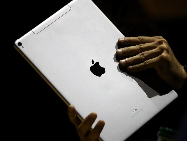 SAN JOSE, CA - JUNE 05: The new iPad Pro is displayed during the 2017 Apple Worldwide Developer Conference (WWDC) at the San Jose Convention Center on June 5, 2017 in San Jose, California. Apple CEO Tim Cook kicked off the five-day WWDC with announcements of a a new operating system, a new iPad Pro and a the HomePod, a music speaker and home assistant. WWDC runs through June 9.   Justin Sullivan/Getty Images/AFP == FOR NEWSPAPERS, INTERNET, TELCOS & TELEVISION USE ONLY ==