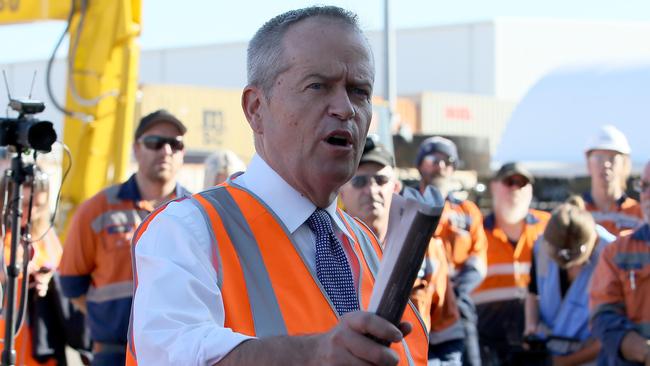 19/03/2019The Leader of the Opposition, Bill Shorten and  LaborÕs candidate for Swan, Hannah Beazley with workers at Komatsu Australia.pic Colin Murty The Australian