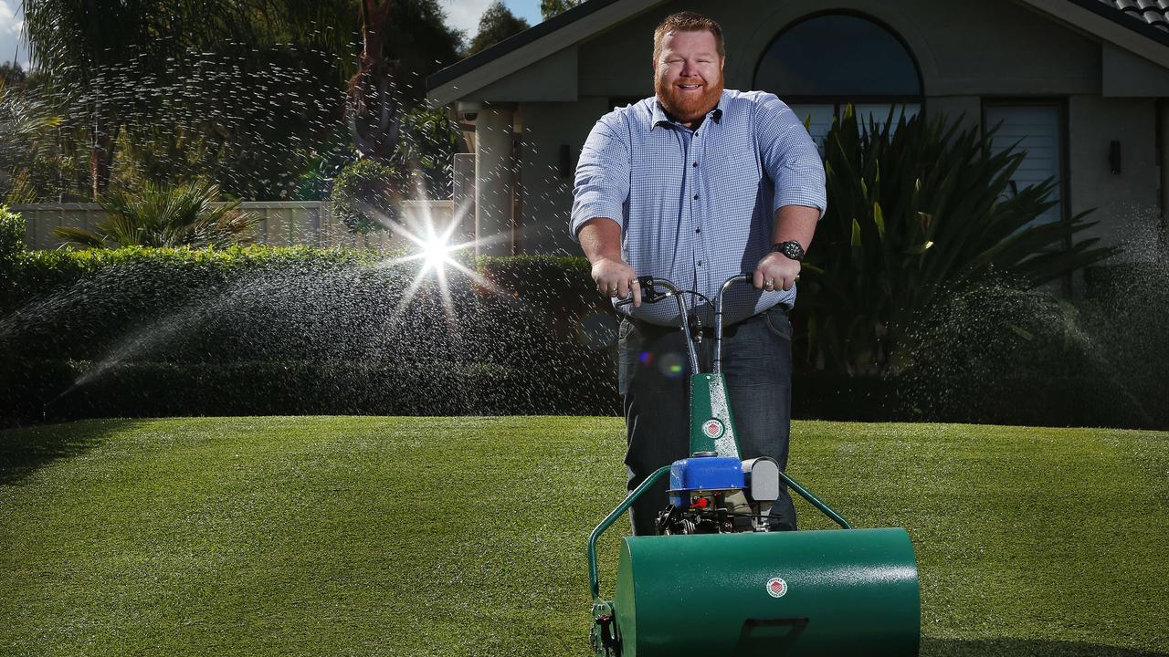 Online Lawn Boasting Meet The Mower Maniacs Daily Telegraph