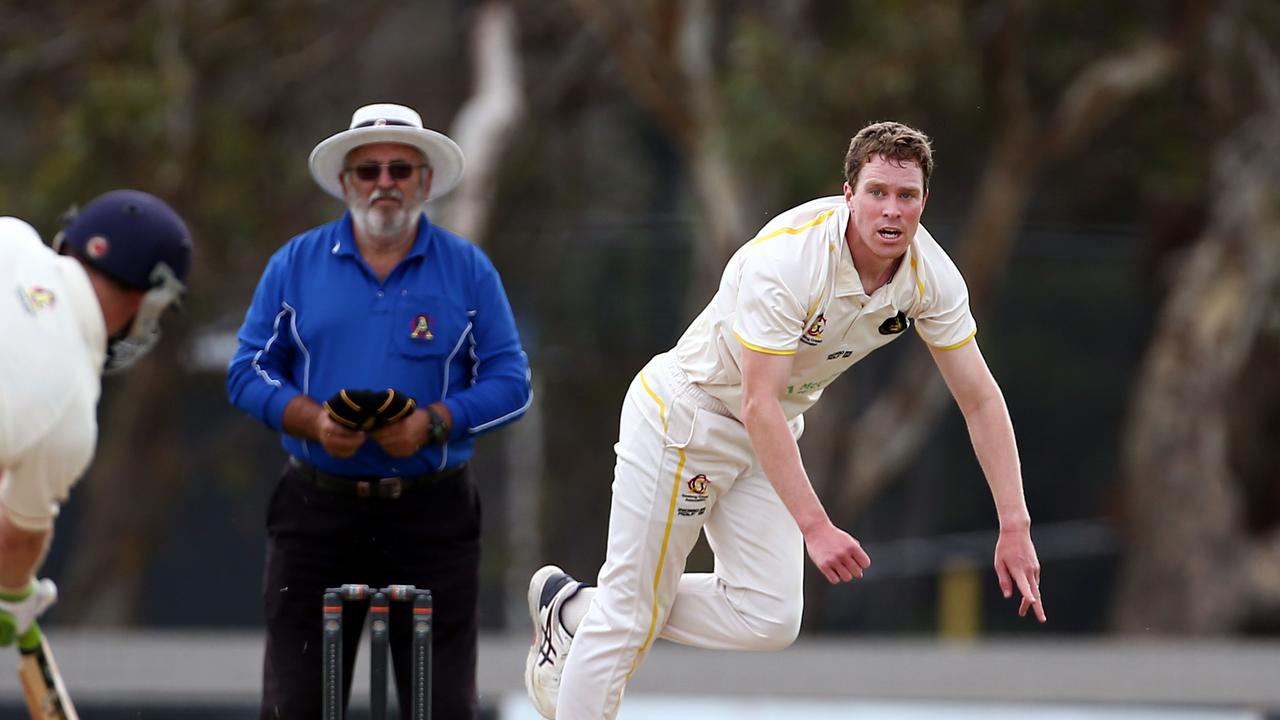 Damien O'Brien will coach Torquay this season.