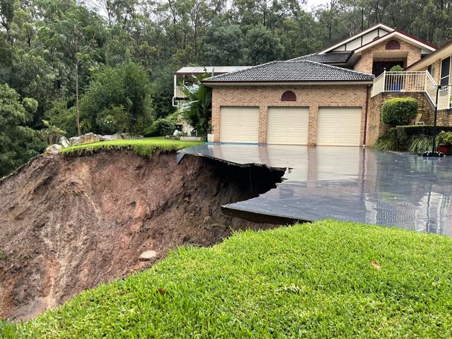 Dramatic driveway collapse in western Sydney