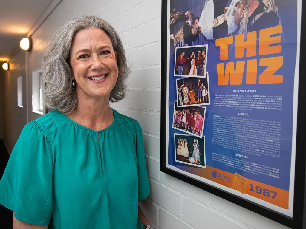 Independent candidate for Bradfield Nicolette Boele on the hustings at Killara High School in her electorate.