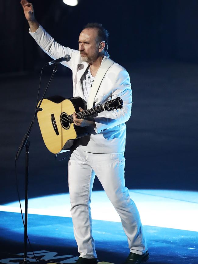 Colin Hay performs Aussie classic A Land Down Under. Picture: Mark Metcalfe/Getty Images for The Invictus Games Federation