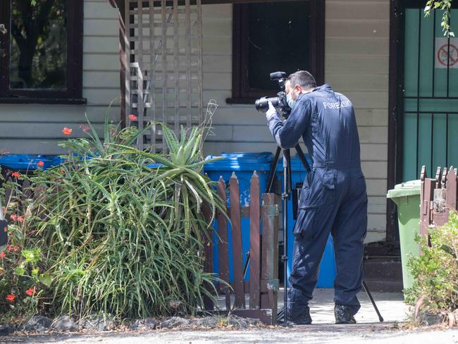 Homicide detectives at Mossgiel Park Accommodation Home in Endeavour Hills where Garang Chock was murdered in February 2023. Picture: Tony Gough