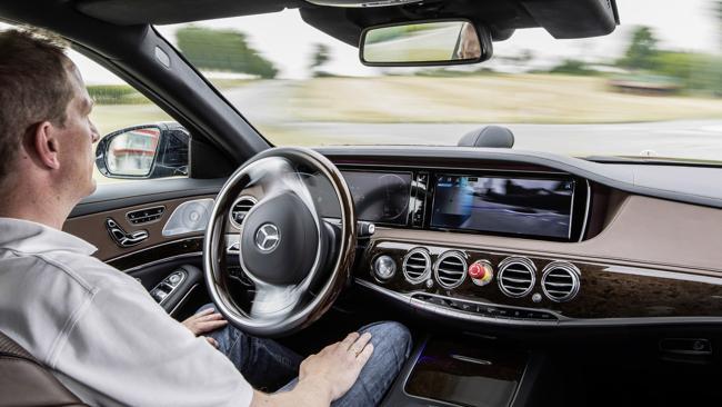 Look mum, no hands! The Mercedes Benz S 500 Intelligent Drive on its 100km jaunt through Germany. 