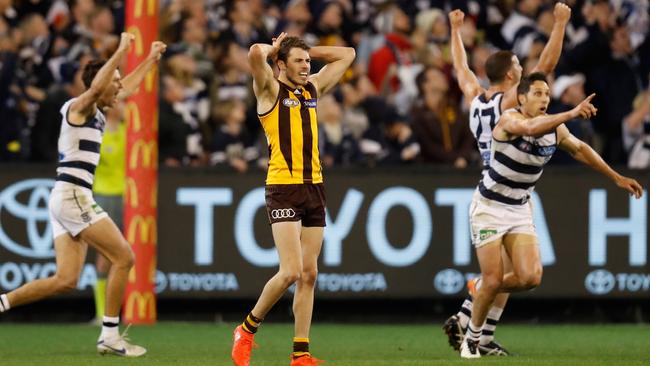 Isaac Smith after missing after the siren against Geelong in 2016.