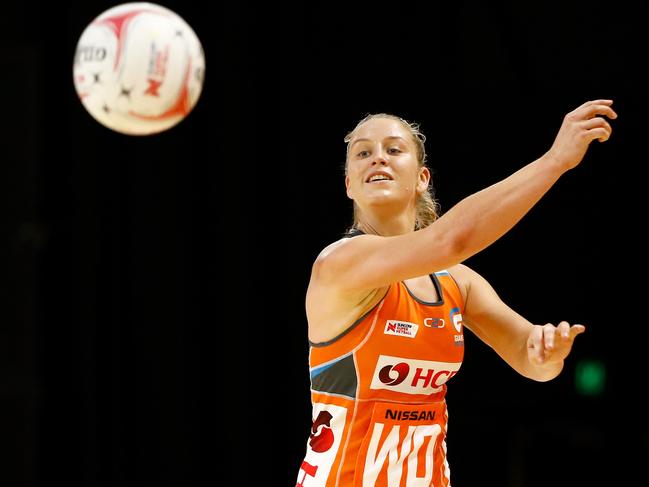 Jamie-Lee Price of the Giants passes the ball during the Round 14 Super Netball match between the Giants Netball and the West Coast Fever at the International Convention Centre (ICC) Sydney Theatre in Sydney, Saturday, August 4, 2018. (AAP Image/Jeremy Ng) NO ARCHIVING, EDITORIAL USE ONLY