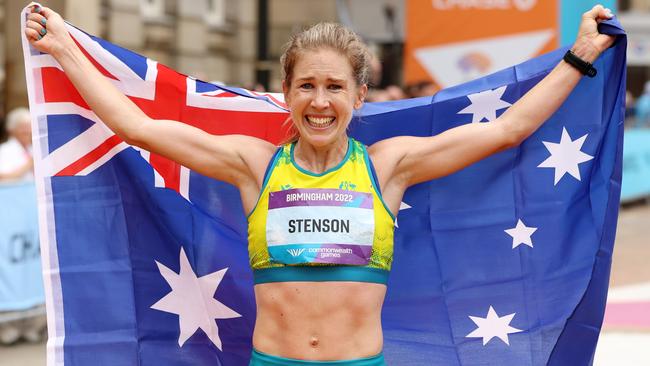 Jessica Stenson won marathon gold at the 2022 Birmingham Commonwealth Games. Photo by Mark Kolbe/Getty Images