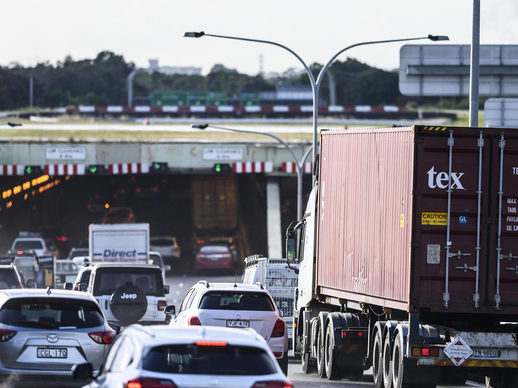 Sydney and Melbourne have some pretty terrible peak hour traffic. Picture: Darren Leigh Roberts