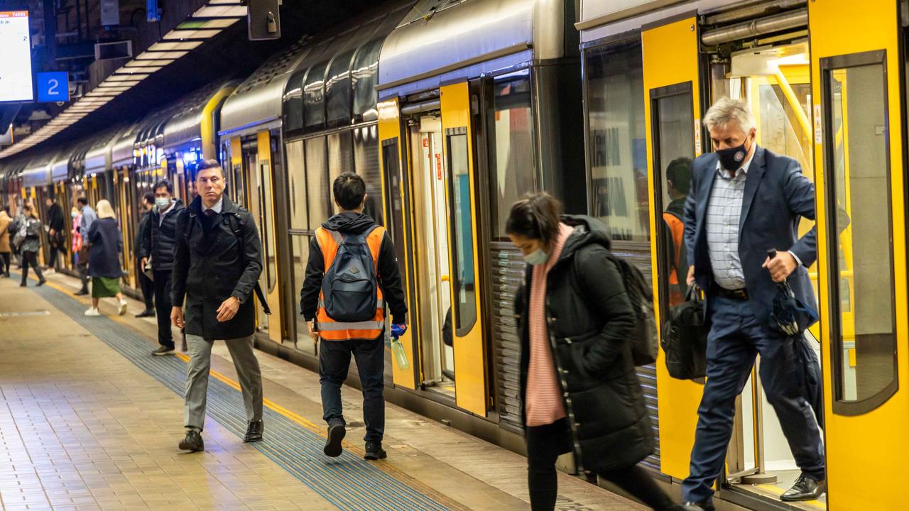 Trains de Sydney: victoire des cheminots alors que la querelle ferroviaire se poursuit entre le syndicat et le gouvernement NSW