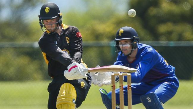 Brodie Eccles behind the stumps at Frankston Peninsula.