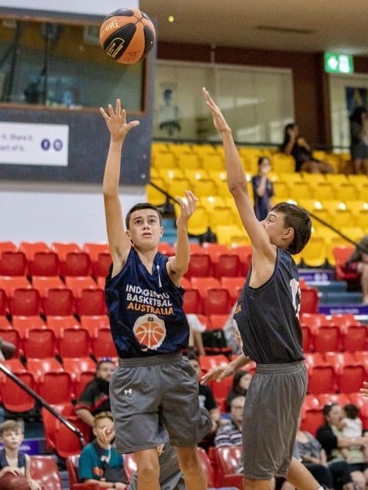 Ethan Bush held good screens and drove down the court well for Damabila during its 38-33 win over Gakkinga in the inaugural Indigenous Community Basketball League final. Picture: Celina Whan