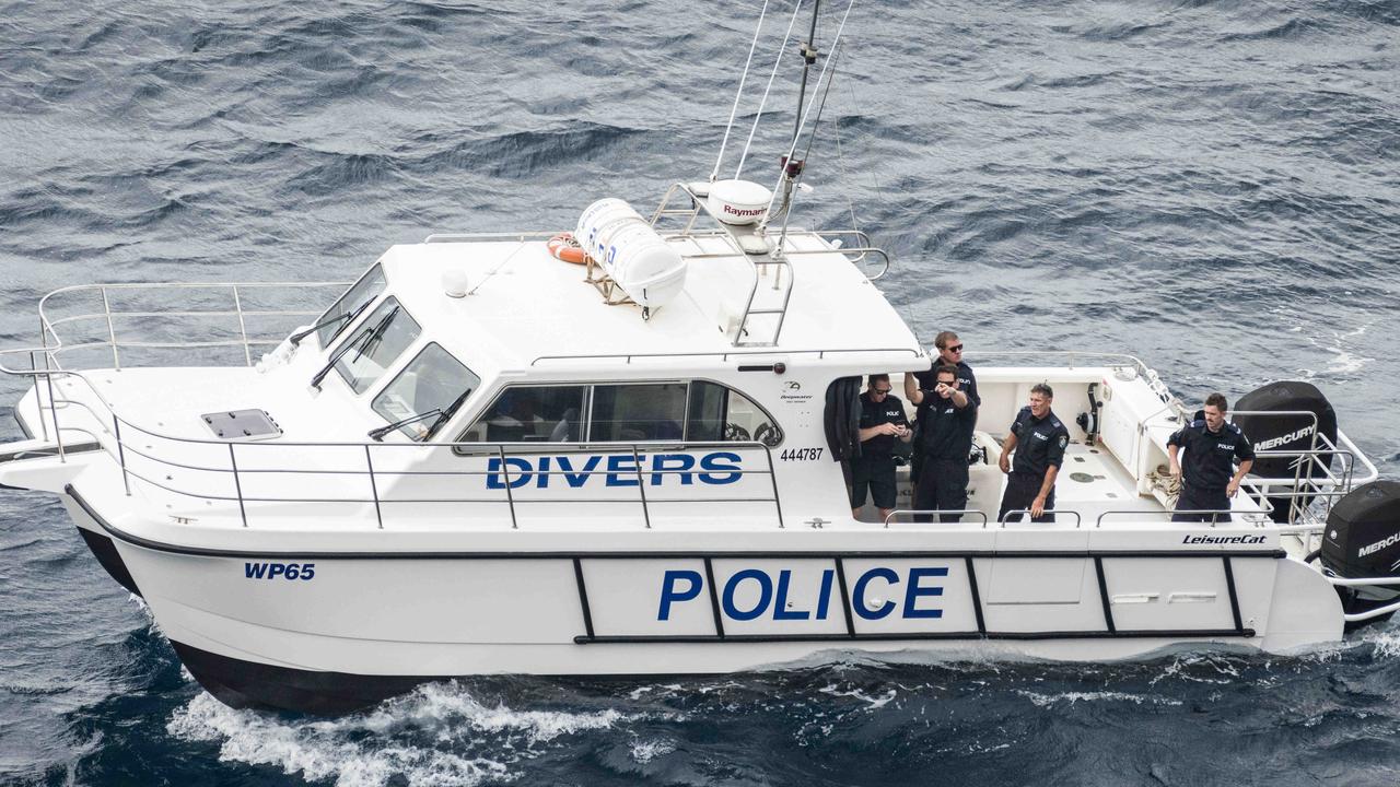 Police divers are waiting for conditions to improve before resuming the search near Dover Heights. Picture: NCA NewsWire/James Gourley