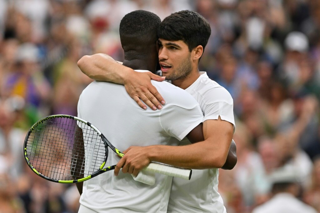 Alcaraz wins five-set Wimbledon thriller as Sinner, Gauff cruise | The ...