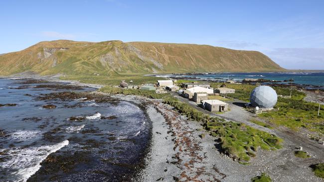 Helicopter view of Macquarie Island Station located on the Isthmus of the island. Photo: Ryan Osland