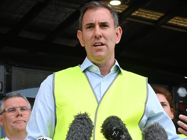 BRISBANE, AUSTRALIA - NewsWire Photos FEBRUARY 19, 2025: , , Treasurer Jim Chalmers, Minister for Employment and Workplace Relations Murray Watt and Minister for Aged Care and Sport Anika Wells look at bus construction in Brisbane., , Picture: NewsWire / John Gass