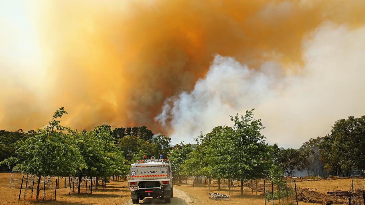 Gippsland Fires: Dargo Residents Under Threat As Other Fires Range Near ...